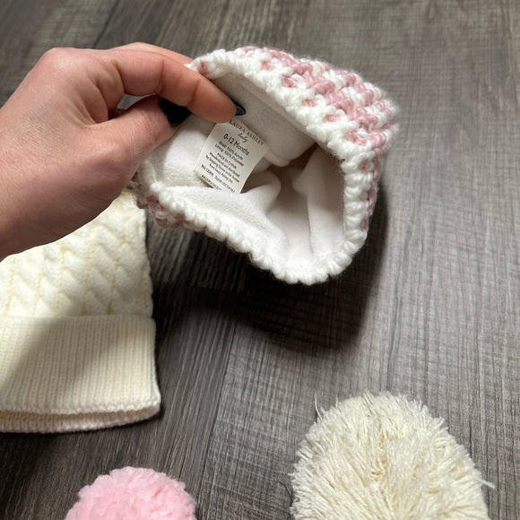 Infant Baby Girls Beanie / Winter Hats 4-Pack Bundle NWOT - Picture 4 of 8